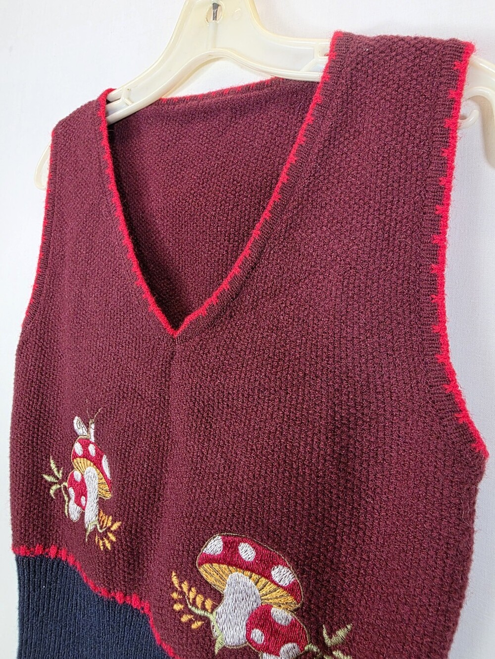 Cider Mushroom Snail Embroidered Knit Sweater Vest Burgundy Navy Small Cottageco - Picture 4 of 9